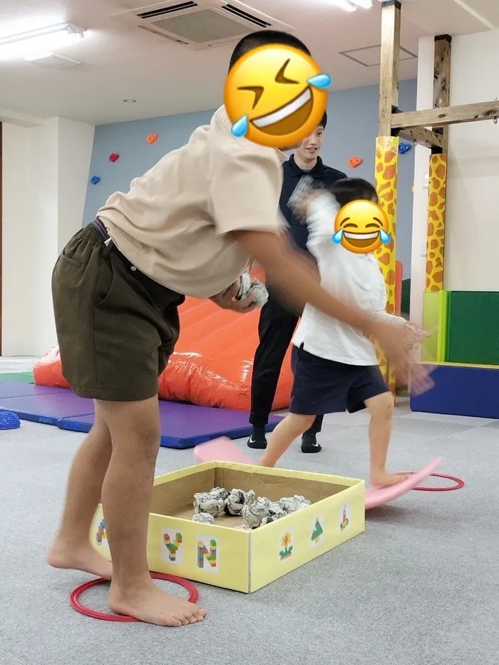 きりんのあくびkids さんのせ/ペアで玉入れ🐥