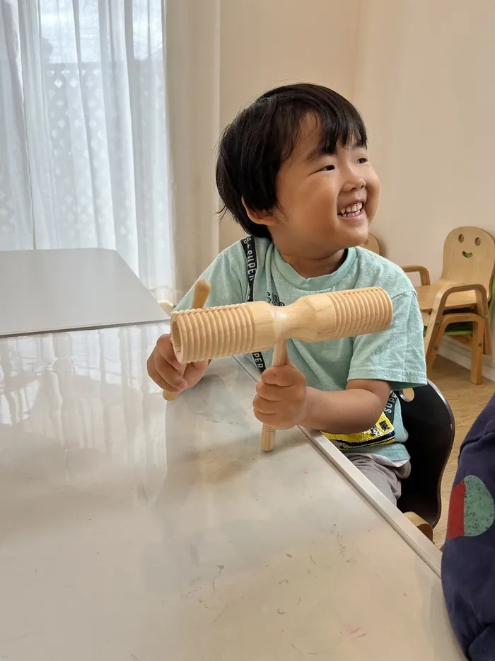 ケイベース高田キャンパス/今日のAMの活動はリトミック