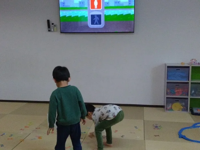 イーライフジュニア・トライ/集団活動「ニアちゃんと一緒🚦」