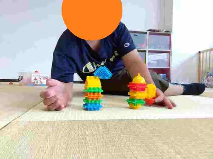 イーライフジュニア・トライ/自由遊び～ペタペタブロック🍔～