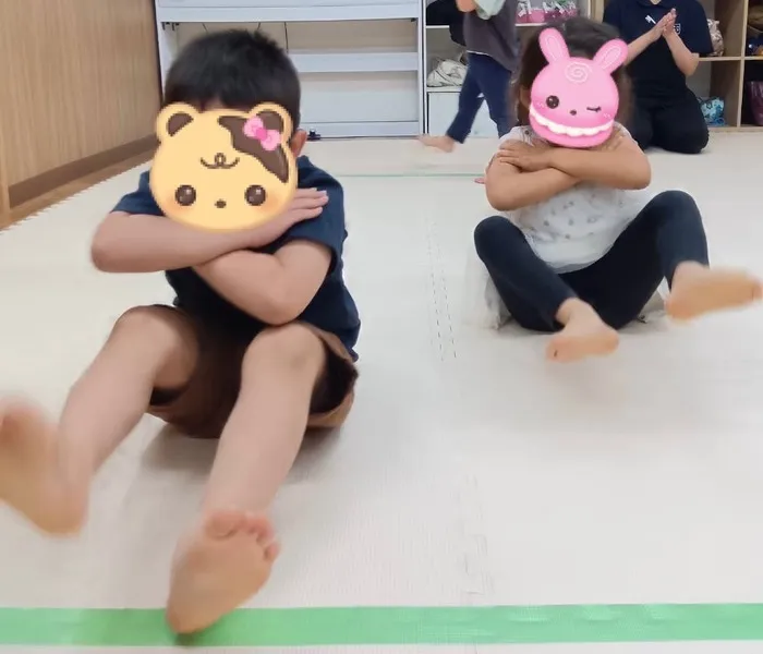 児童発達支援事業所　いきるちから4/お尻歩き🍑