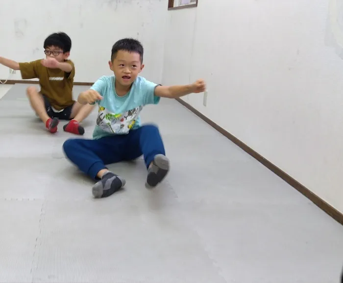 サンライズつかごし/☆おしりあるき競争☆