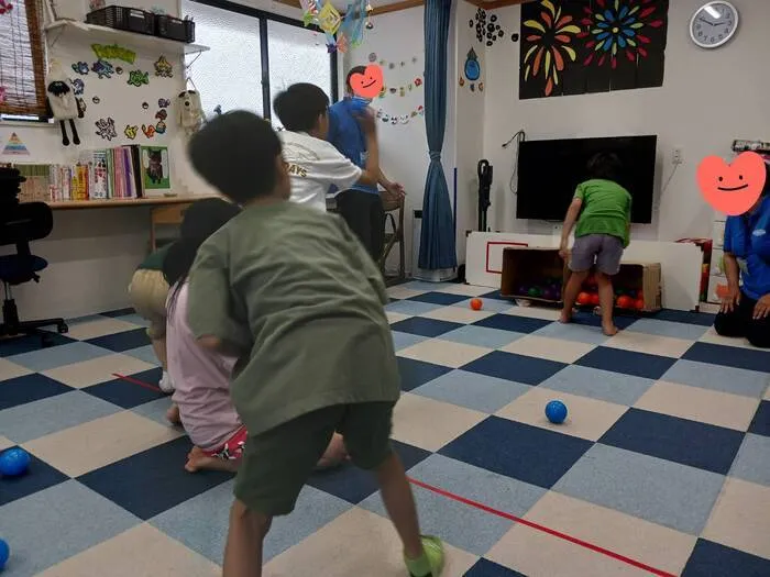 ふれあい児童発達支援・放課後等デイサービス　南行徳教室/ボールでゲーム⚾