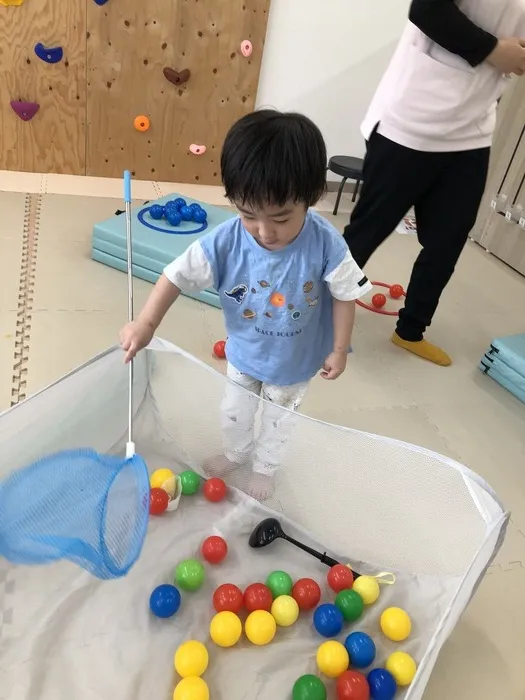  個別療育のゆめラボ東雲教室【月曜日～土曜日開所・体験見学受付中！】/ボールすくい