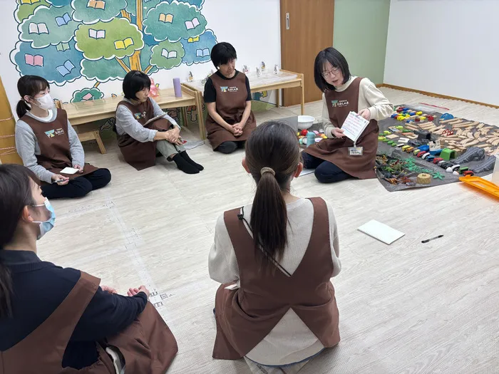 児童発達支援 えほんの木 守山/発達性協調症／障害（DCD）についての勉強会を行いました！