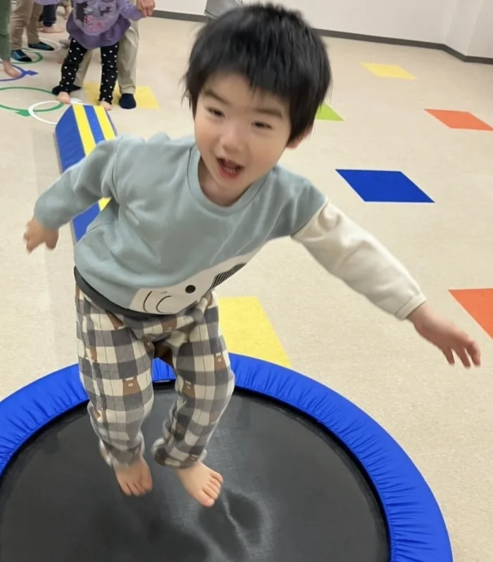  2023年11月OPEN｜2歳～12歳｜土日祝営業｜児童発達支援・放課後等デイサービス『チルハピスポーツ北仙台教室』/4月12日のHIYOKO SPORTS北仙台教室の様子