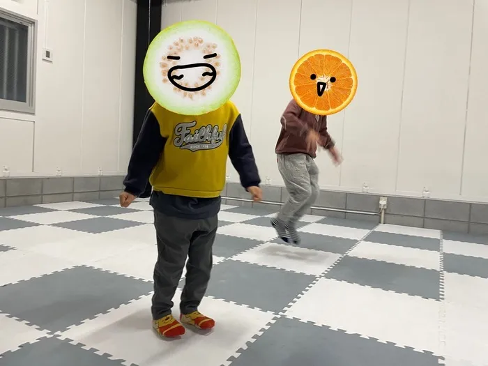 児童発達支援・放課後等デイサービス　すたーりー八尾/言うこと一緒、やること一緒🧚