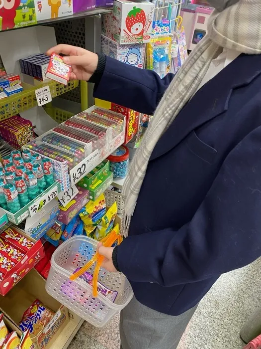 ぽてと/お小遣いを持って駄菓子屋へGO～😋🍭🍫