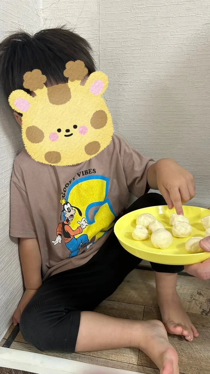 《2024年2月オープン　空きあり》　ふらっぷす（児童発達支援・放課後等デイサービス）/小麦粉ねんど遊び！