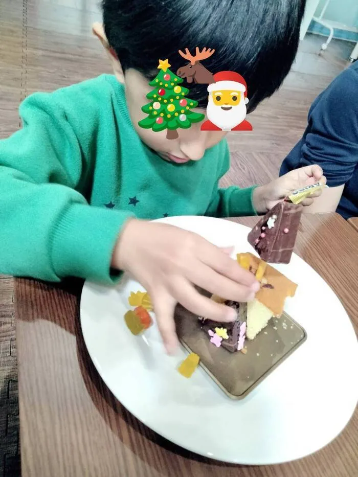 こどもみらいひろば　リスキッズ　稲毛教室/🎄✨️おいしービックリ　スマスツリー