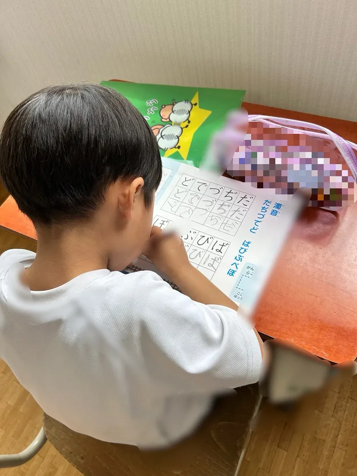 あいはぶ　【2024年4月OPEN！】 【児発・放デイ・保訪】/ 6月27日〜学習〜 憧れから始まるやってみたいの気持ち！