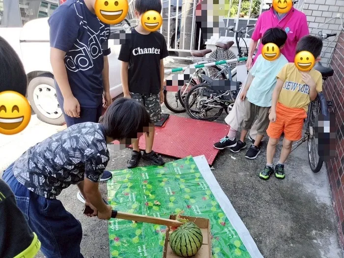 あいはぶ　【2024年4月OPEN！】 【児発・放デイ・保訪】/スイカ割り🍉