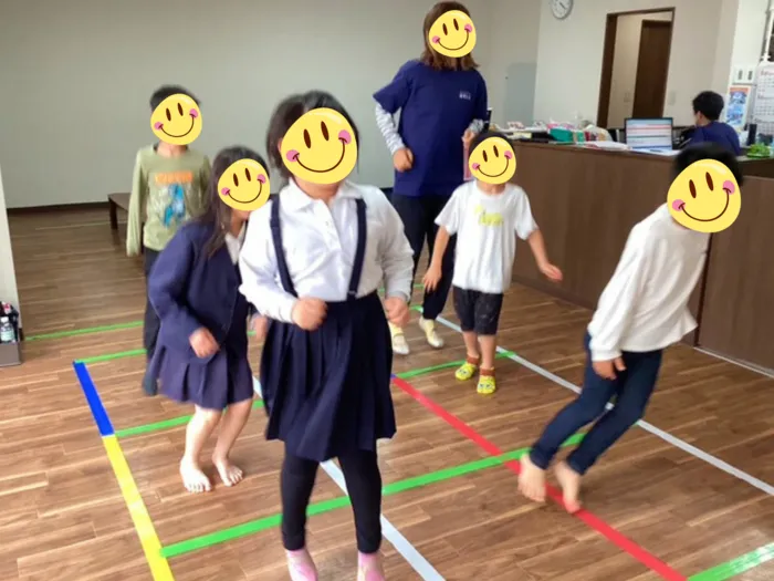 はなるーむ/放デイ集団活動／リズム運動🎵
