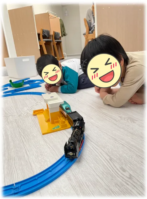 児童発達支援・放課後デイサービス　『オハイ アリイ』/お友だちと一緒にやってみる🤝ことが大切！！