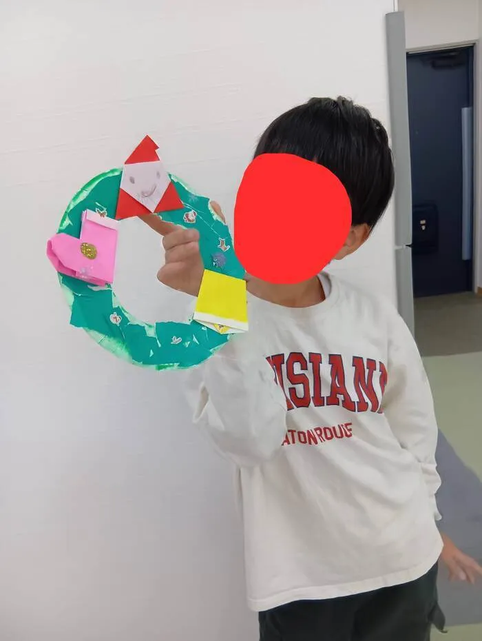 ポニーナ幕張本郷/クリスマスリースを作りました✨