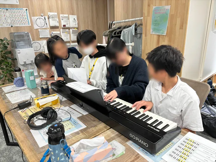 「就労準備型」放課後等デイサービスNESTING博多/no music no life