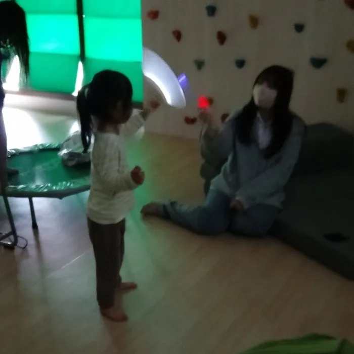 児童発達支援・放課後等デイサービスunico中島公園/まっくらルーム☆