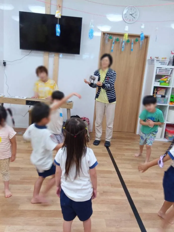 児童発達支援あんふぃに/音楽療法♪