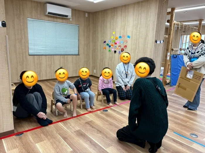 emiure（エミュール） STによる言語療法可能　生野区最大級施設　送迎あり/姿勢正しくお話を聞いてくれてました✨