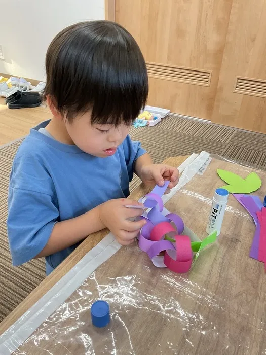 児童発達支援・放課後等デイサービス　ハレノヒ/９月の製作（ぶどう）　放課後等デイサービス