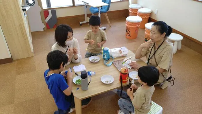 まなびや　【送迎つき】【土曜も開所】【栄養療法】【二つめの事業所が2025年1月オープン】/おやつはオーダー制から自己申告制へ？