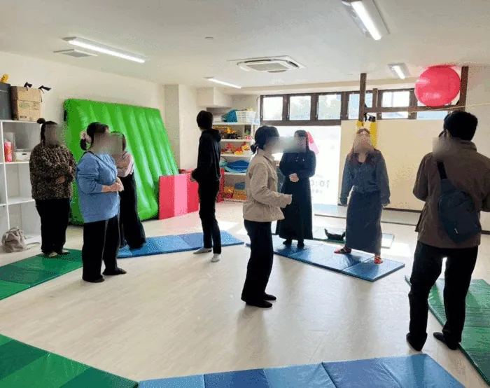 きりんのあくび　kids　つるみの画像