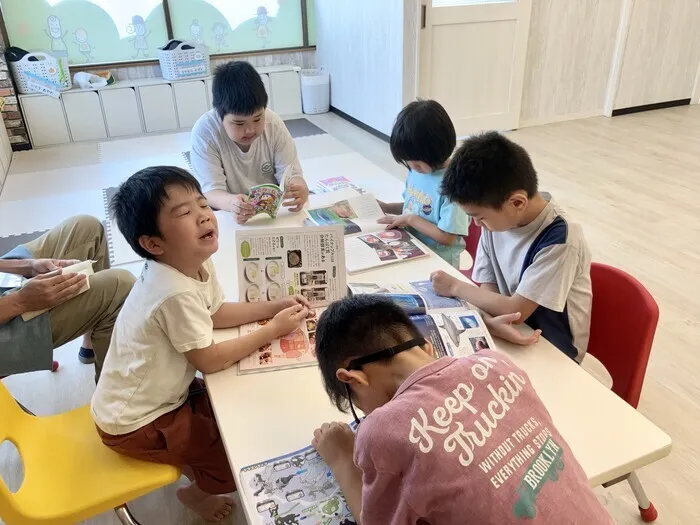 ブロッサムジュニア長久手藤が丘教室/読書の時間