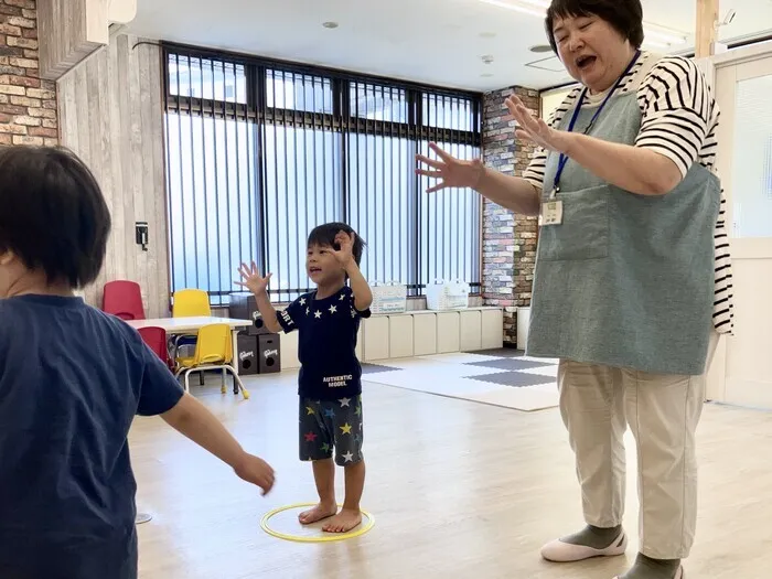 ブロッサムジュニア長久手藤が丘教室/集団活動「ダンス」