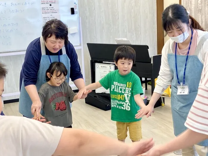 ブロッサムジュニア長久手藤が丘教室/集団活動「楽器」