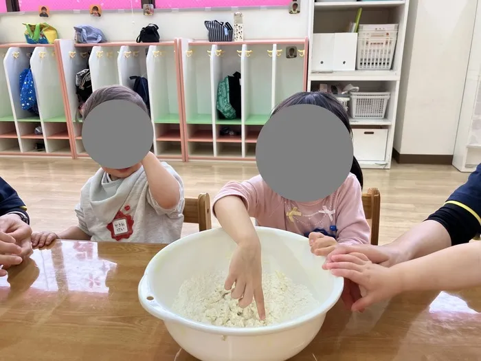 こぱんはうすさくら　さいたま宮原教室【児発　空き枠あり】【作業療法士 配置】/感触あそび