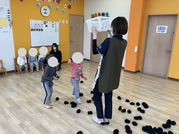 こぱんはうすさくら　さいたま宮原教室【児発　空き枠あり】【作業療法士 配置】/玉入れ🎶