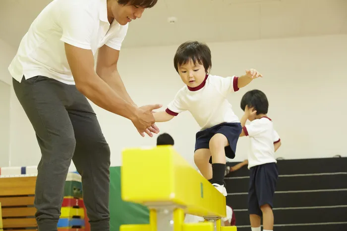 【運動療育】TAKUMI西宮教室/ＴＡＫＵＭＩで平均台歩き