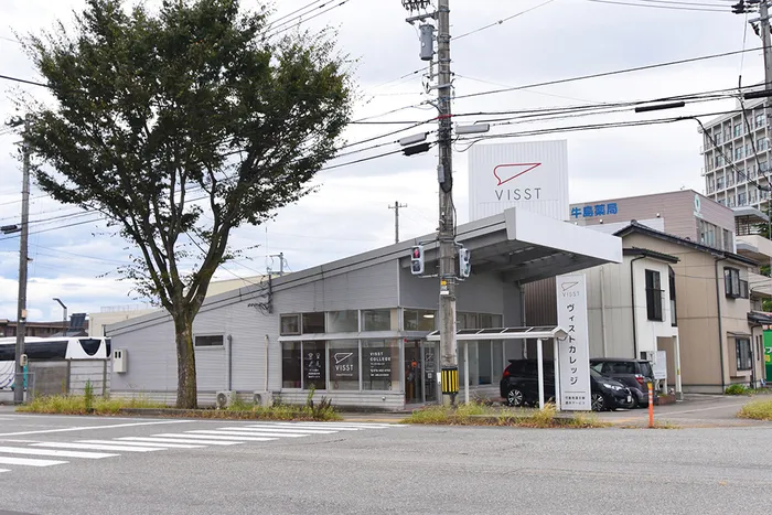 ヴィストカレッジ富山環水公園前