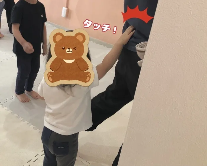 【ABA個別療育・集団療育】【祝日OK・送迎あり】ナチュラルこどもハウス鶴見区店/だるまさんが転んだ