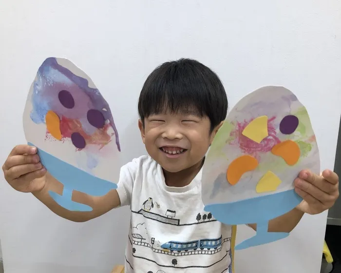 【ABA個別療育・集団療育】【祝日OK・送迎あり】ナチュラルこどもハウス鶴見区店/氷遊び