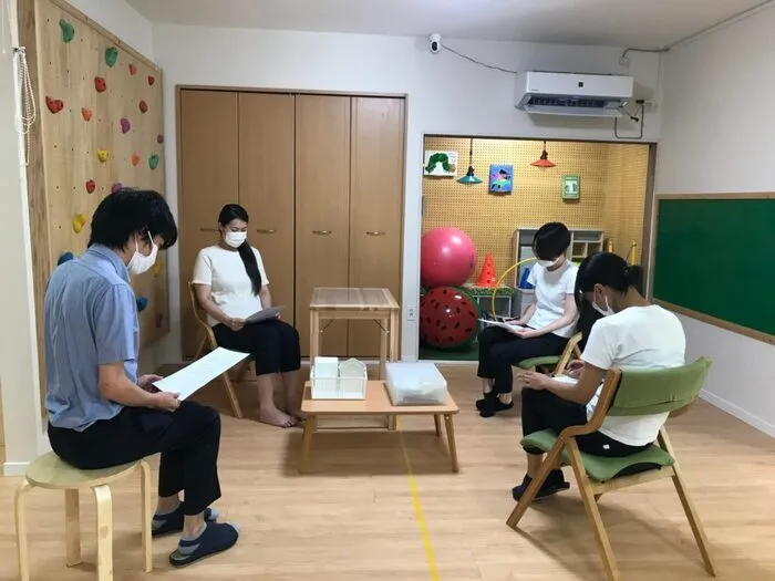 ほっとルーム槻木/スタッフの専門性・育成環境