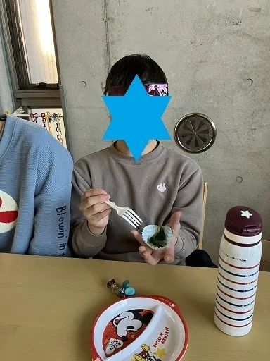 放課後等デイサービスアプリ川崎諏訪/ほうれん草を食べよう