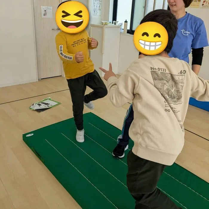 TAKUMI堺教室/片足ジャンプであっち向いてホイ！