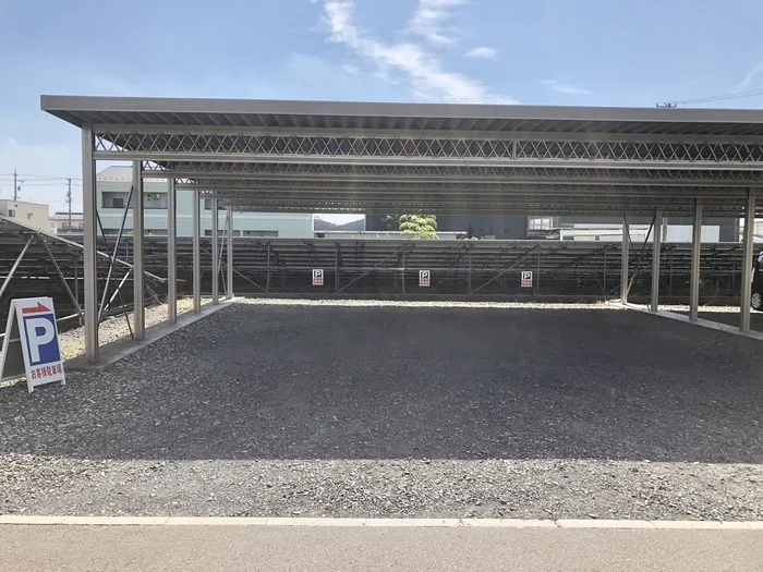 広い駐車スペースを確保