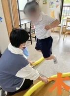 ☆現在、数枠の空きがあります☆ 放課後等デイサービス　それいゆ/木曜日はスポンジ棒でジャンプ
