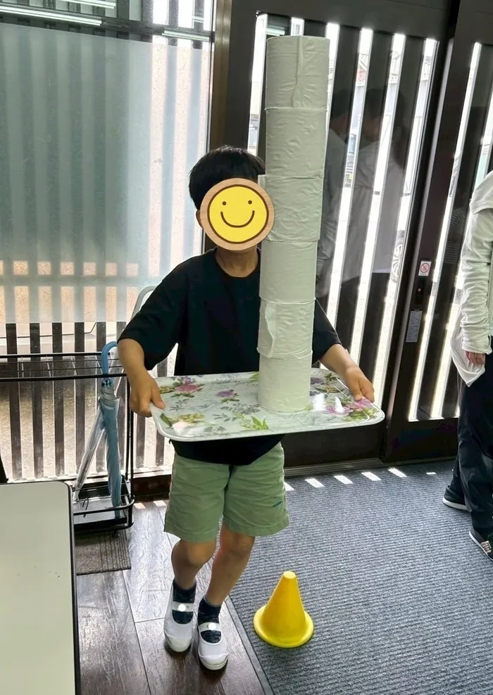 【無料体験受付中♪2024年4月オープン♪】あそび王国　今事業所/トイレットペーパー積み上げレース✨