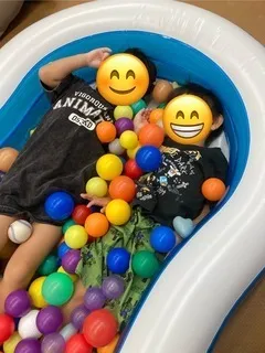 児童発達支援・放課後等デイサービス　IPPOIPPO/みんなでぎゅうぎゅう！でも楽しいボールプール