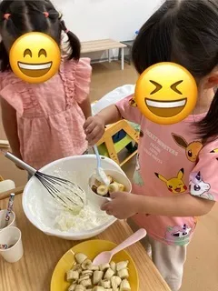 児童発達支援・放課後等デイサービス　IPPOIPPO/トッピングもクリームもぜんぶ自分で！