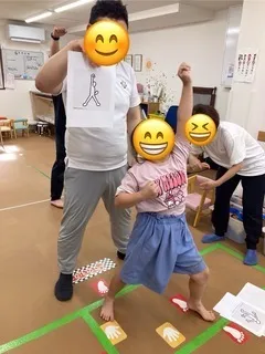 児童発達支援・放課後等デイサービス　IPPOIPPO/見てマネして全力ポーズ！ジェスチャーゲームで体も心も弾む