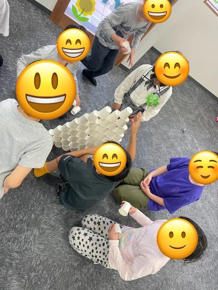 ひまわり　はぁと御殿山/倒れないように～！どんどん積んで行こー‼