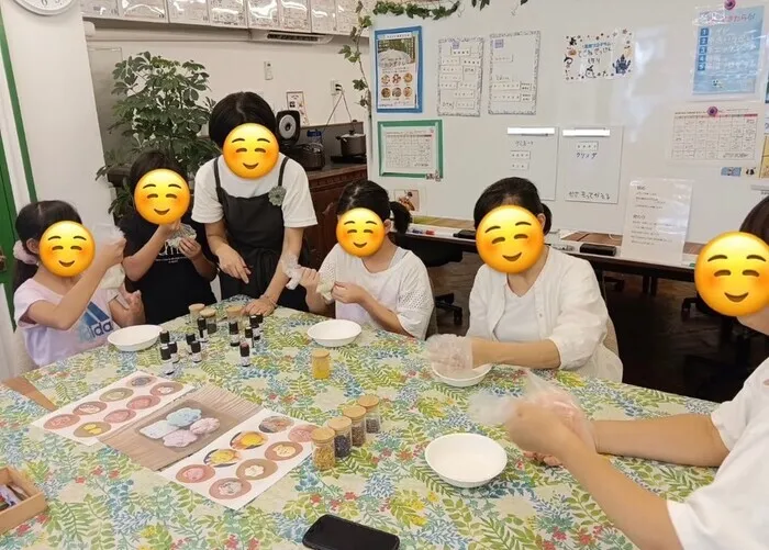 「就労準備型」放課後等デイサービスNESTING大黒町/手ごねせっけんを作ってみよう🧼