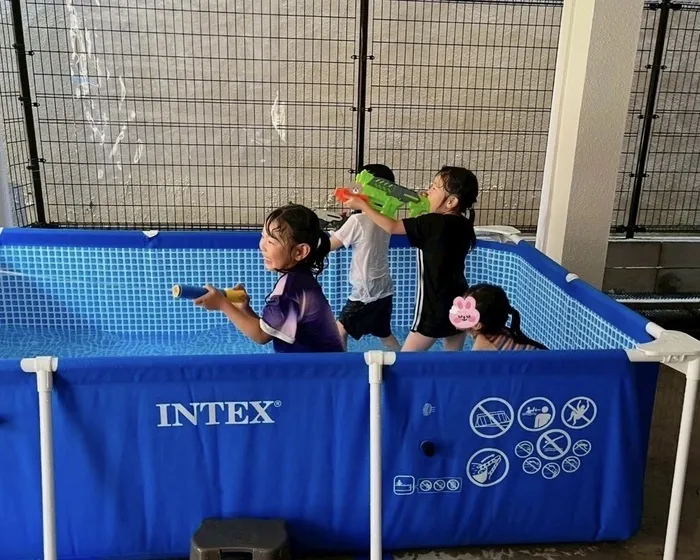 MIKKE HOUSE/夏の水鉄砲大会🔫