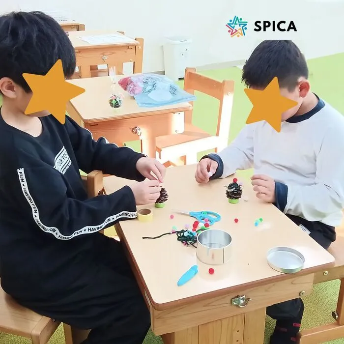児童発達支援・放課後等デイサービス SPICA/🎄冬休み前も楽しく制作タイム✨