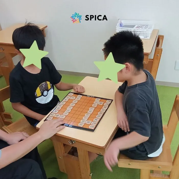 児童発達支援・放課後等デイサービス SPICA/♟️将棋で学ぶ協調性と楽しさ🌈