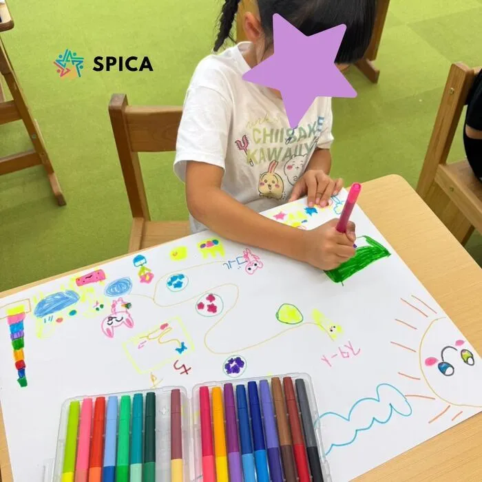 児童発達支援・放課後等デイサービス SPICA/🎨迷路アートでひらめき発見✨